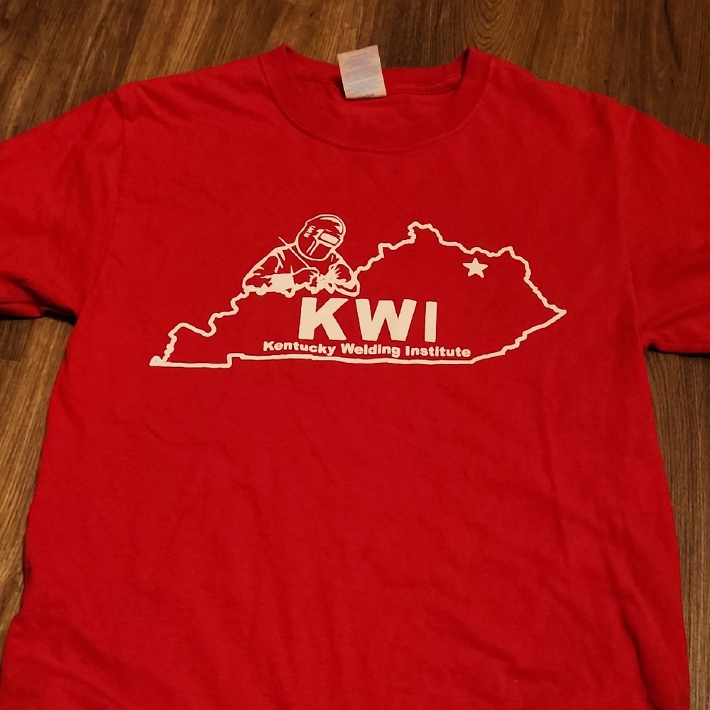 Vibrant Red Short Sleeve Tee with Kentucky Graphic